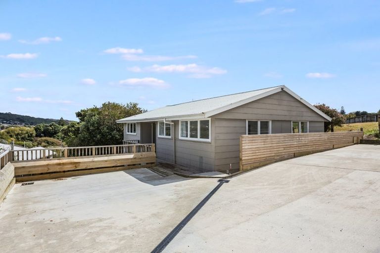 Photo of property in 25a Chaffey Crescent, Titahi Bay, Porirua, 5022