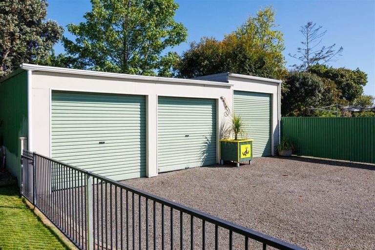 Photo of property in 12b Oxford Street, Marton, 4710