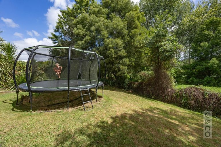 Photo of property in 11 Murray Way, Waimauku, 0812