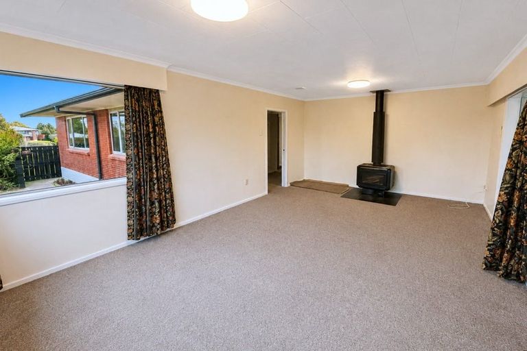 Photo of property in 6 Tybalt Street, Stratford, 4332