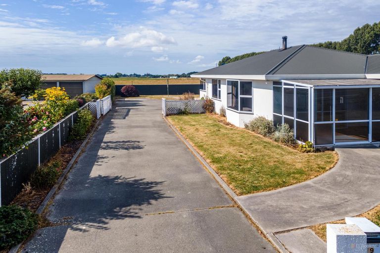 Photo of property in 19 Timaru Road, Waimate, 7924