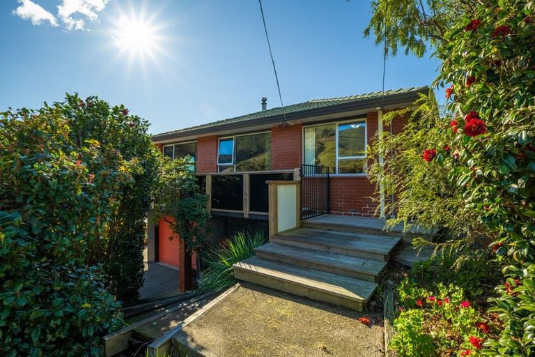 Photo of property in 14 Cornwall Street, Picton, 7220