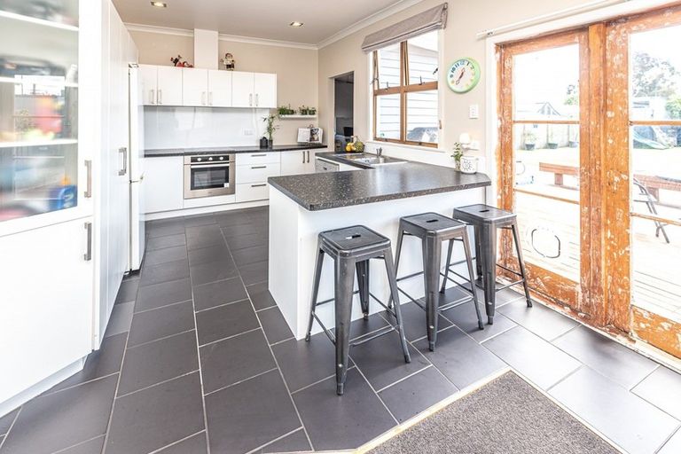 Photo of property in 65 Maxwell Avenue, Durie Hill, Whanganui, 4500