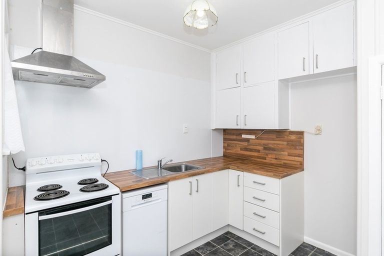 Photo of property in 1/90 Mahoe Street, Melville, Hamilton, 3206