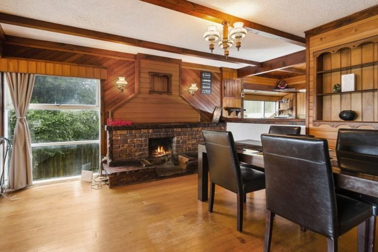 Photo of property in 130 Verran Road, Birkdale, Auckland, 0626