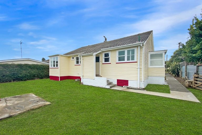 Photo of property in 18 Takahe Street, Taihape, 4720