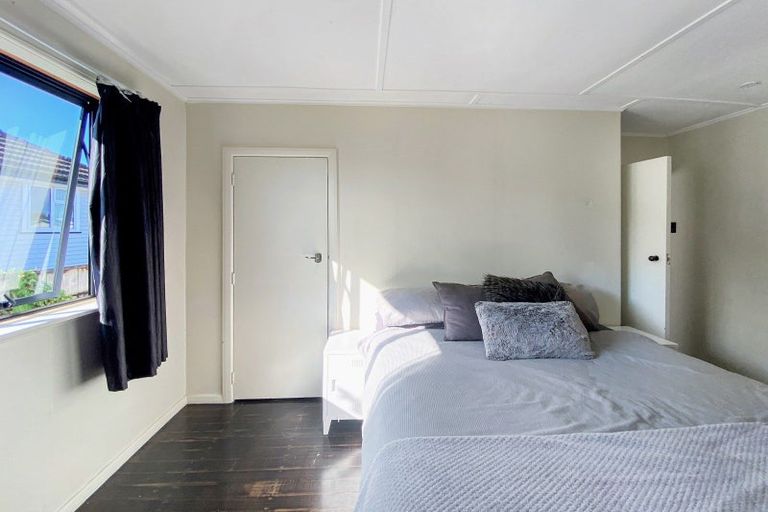 Photo of property in 14 Collett Street, Dannevirke, 4930