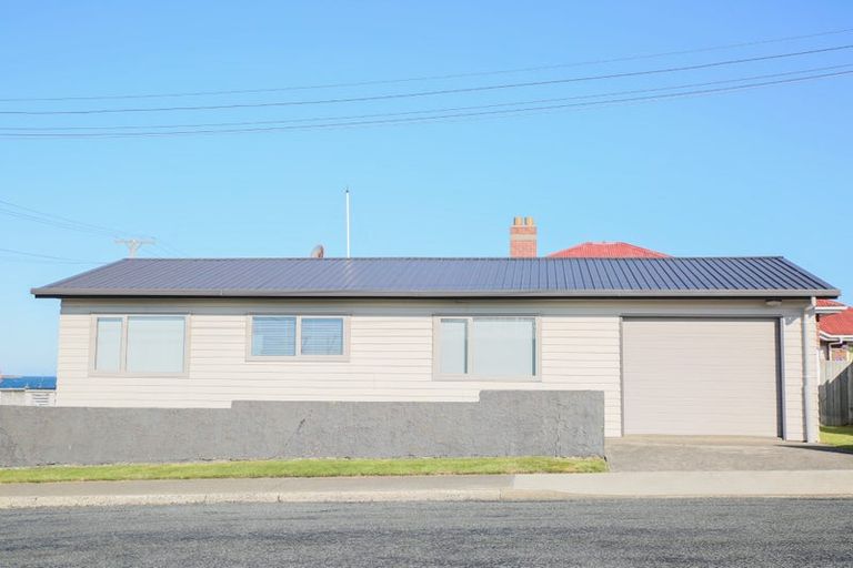 Photo of property in 2 Burrows Street, Bluff, 9814