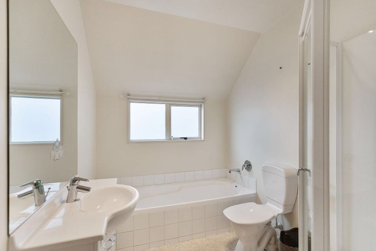 Photo of property in 62 Brockworth Place, Riccarton, Christchurch, 8011