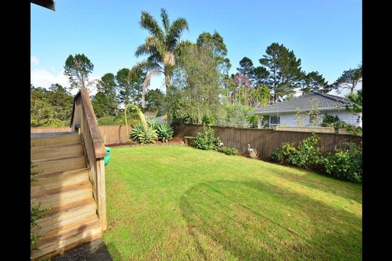 Photo of property in 68 Paragon Avenue, Beach Haven, Auckland, 0626