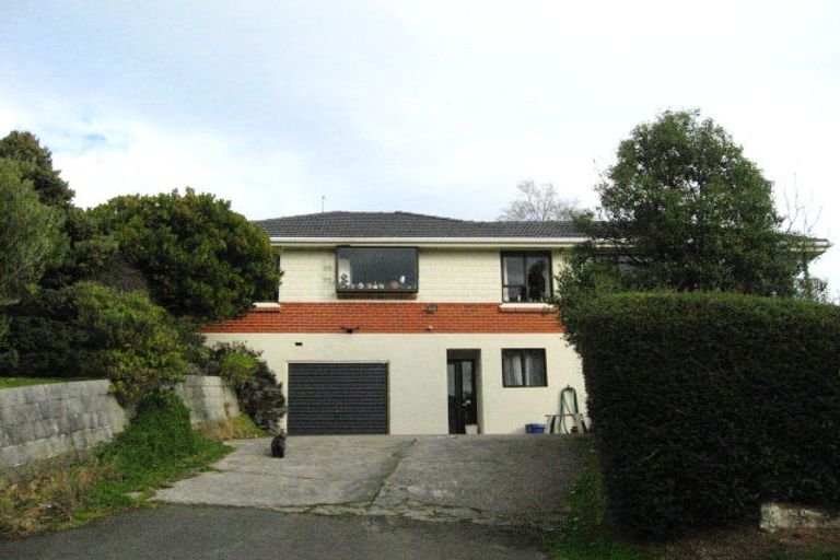 Photo of property in 2 Hellyer Street, Macandrew Bay, Dunedin, 9014