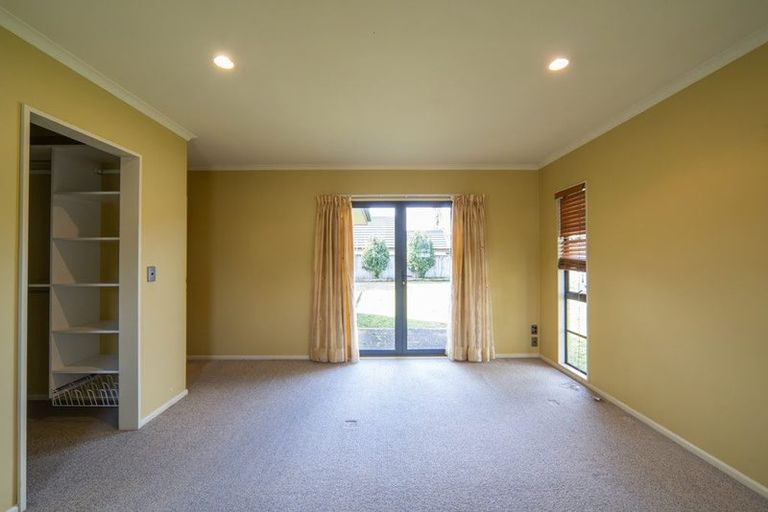 Photo of property in 57 Cairns Crescent, Rototuna, Hamilton, 3210