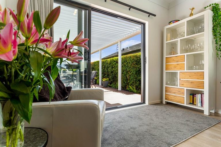 Photo of property in 54 Fruitlands Road, Kumeu, 0810