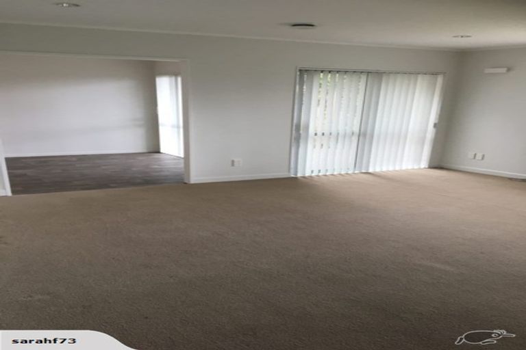 Photo of property in 42 The Glade South, Pukekohe, 2120