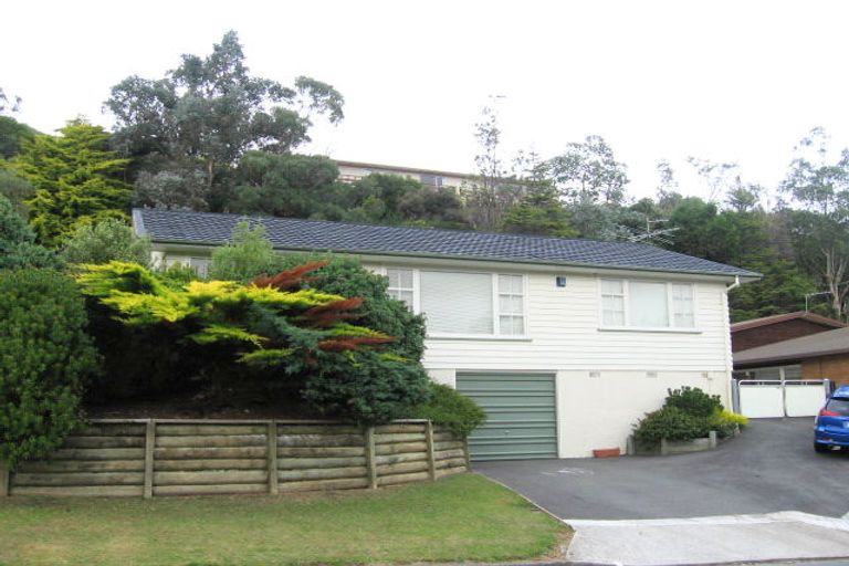 Photo of property in 14 Chichester Drive, Pinehaven, Upper Hutt, 5019