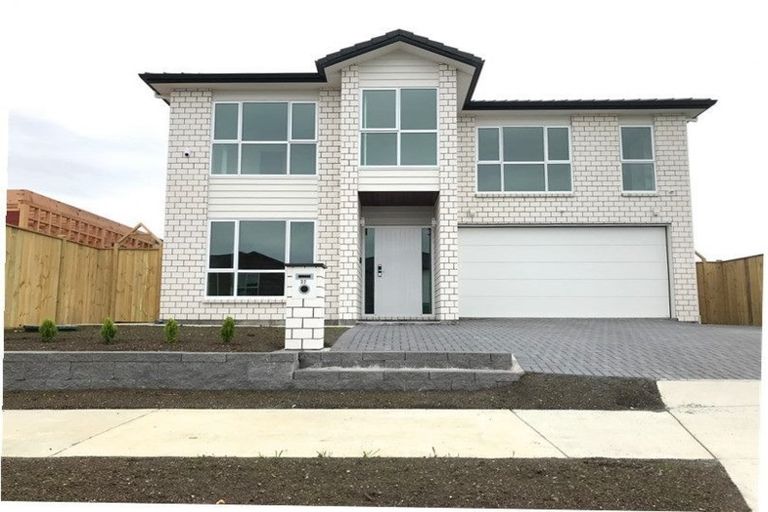 Photo of property in 32 Hikuawa Road, Flat Bush, Auckland, 2019