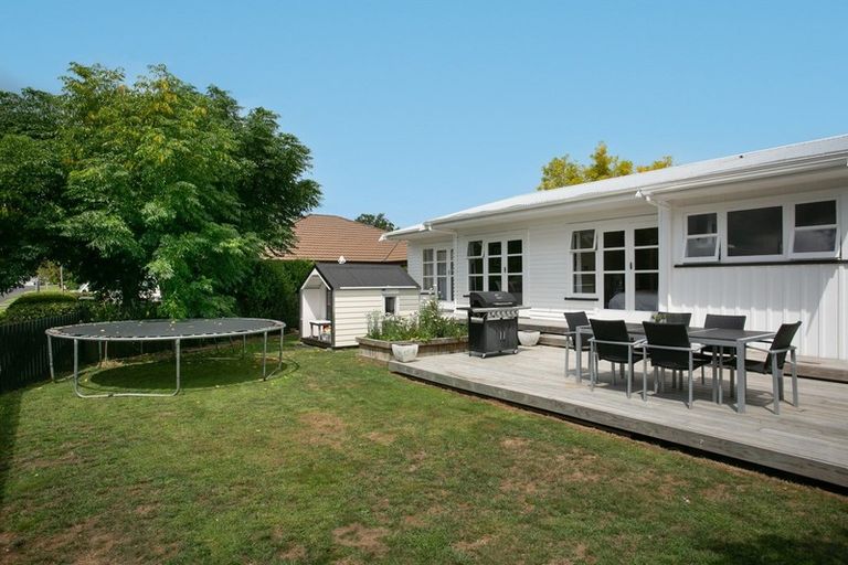 Photo of property in 42 Chaucer Street, Leamington, Cambridge, 3432