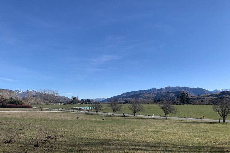 Photo of property in 53 Alec Robins Road, Lake Hayes, Queenstown, 9371