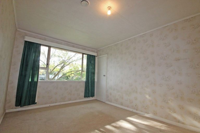 Photo of property in 11 Seddon Street, Takaro, Palmerston North, 4412