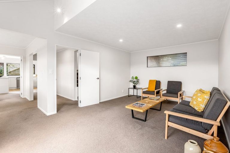 Photo of property in 8 Sailmaker Close, Whitby, Porirua, 5024