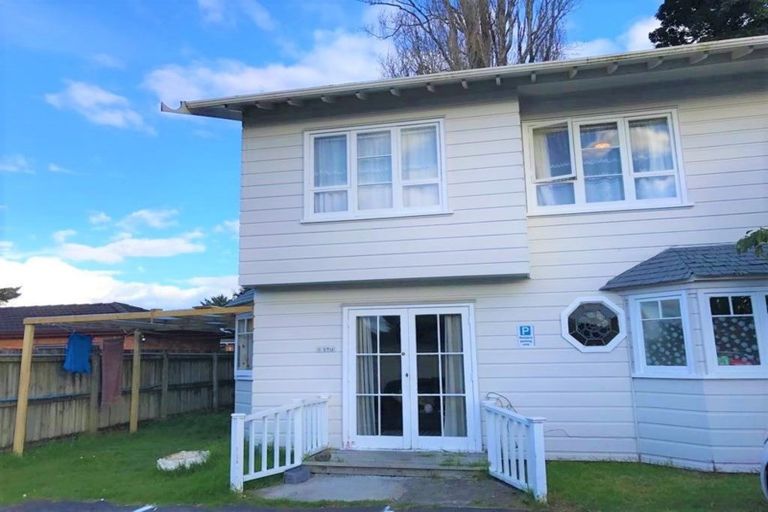 Photo of property in 120 Gray Avenue, Papatoetoe, Auckland, 2024