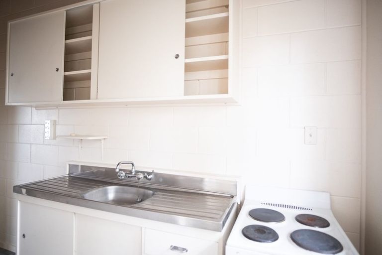 Photo of property in 1-27/21 Te Aroha Street, Hamilton East, Hamilton, 3216