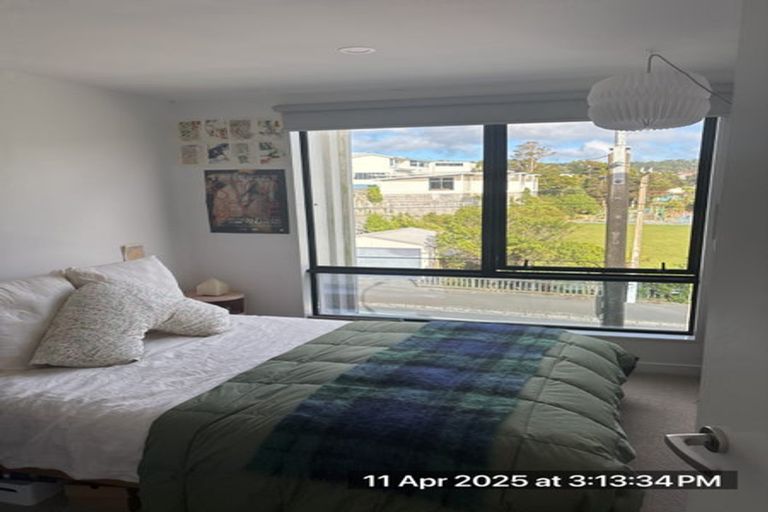 Photo of property in 2/210 Karori Road, Karori, Wellington, 6012