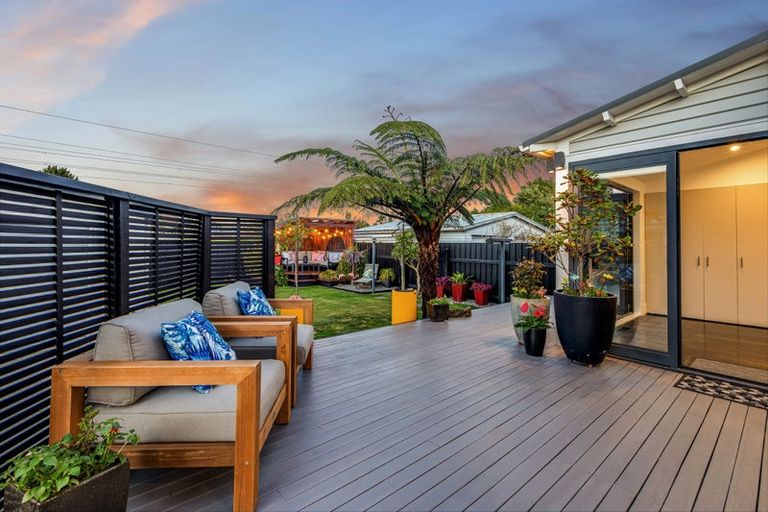 Photo of property in 15 North Street, Petone, Lower Hutt, 5012