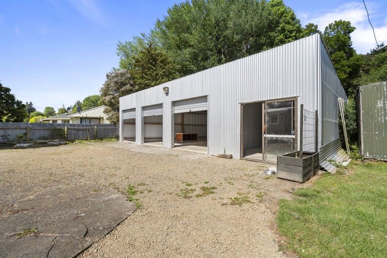 Photo of property in 19 Ongo Road, Hunterville, 4730