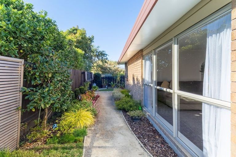 Photo of property in 5 Beachwater Grove, Paraparaumu Beach, Paraparaumu, 5032