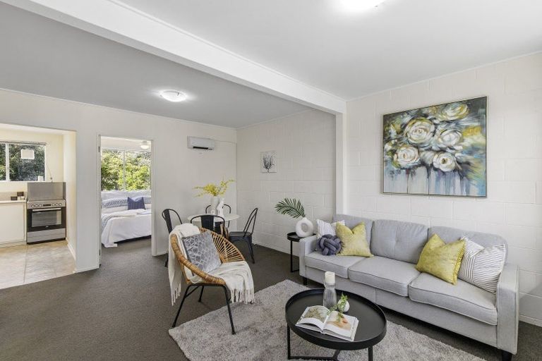 Photo of property in 8/19 Pirie Crescent, Moera, Lower Hutt, 5010