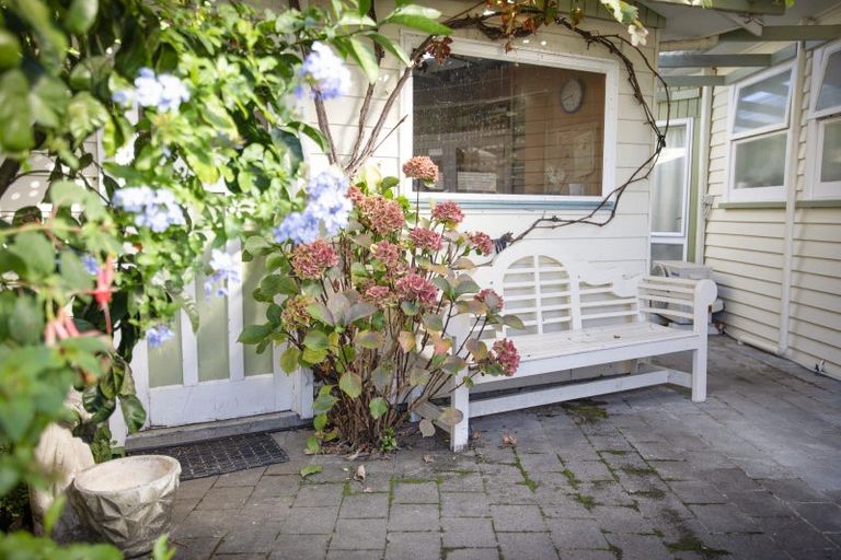 Photo of property in 4 Balmoral Street, Taradale, Napier, 4112