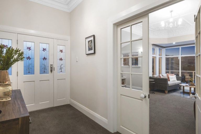 Photo of property in 163 Victoria Road, Saint Clair, Dunedin, 9012