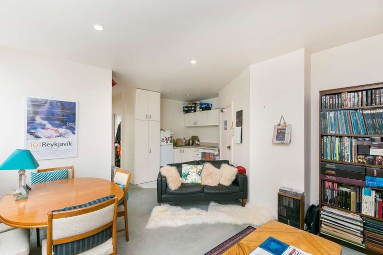 Photo of property in Regency Apartments, 3a/49 Manners Street, Te Aro, Wellington, 6011