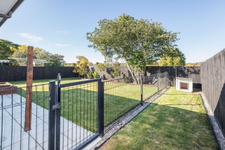 Photo of property in 33 Reginald Street, Burwood, Christchurch, 8083