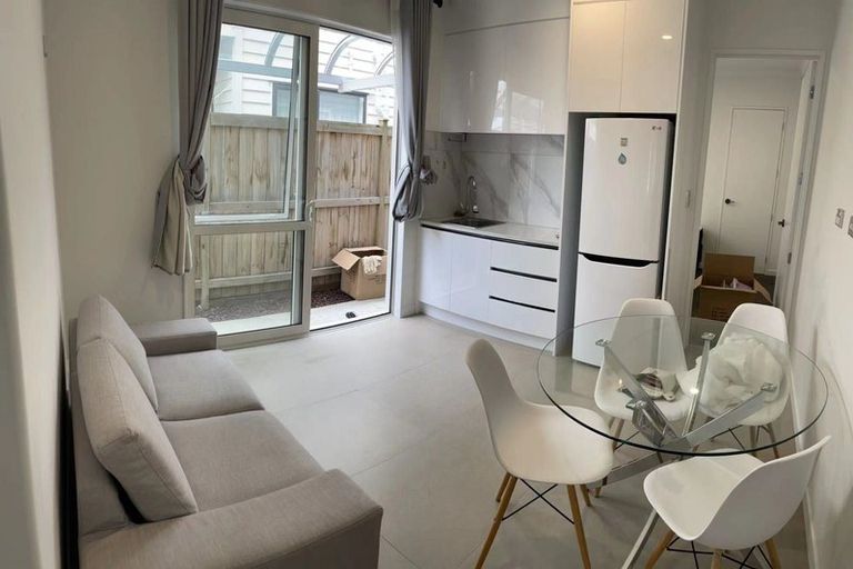 Photo of property in 18 Bruckless Drive, Flat Bush, Auckland, 2019