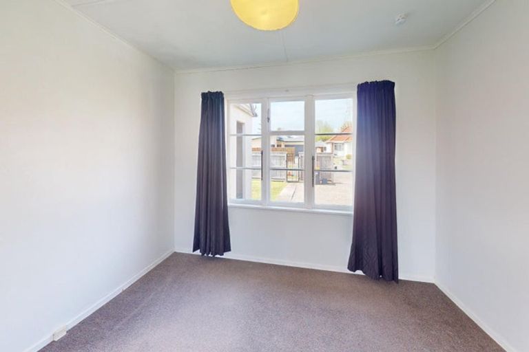 Photo of property in 39 Tyndall Street, Palmerston North, 4414
