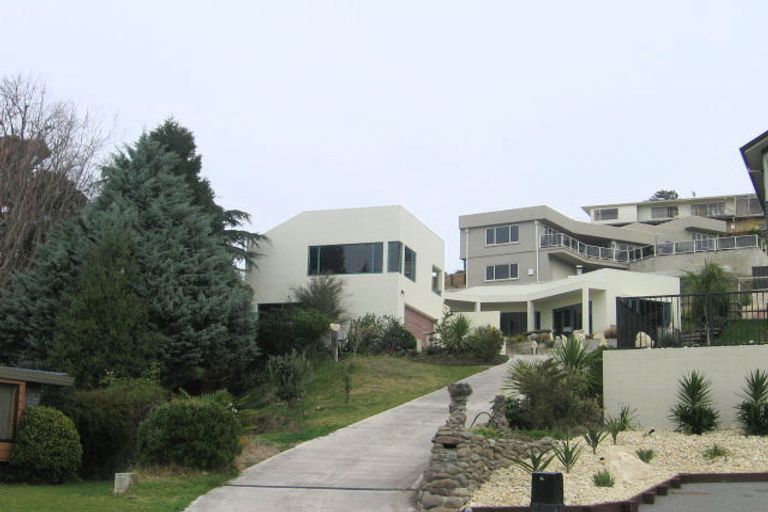 Photo of property in 35 Lowther Place, Taradale, Napier, 4112