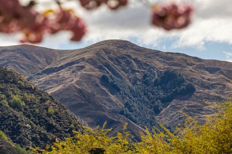 Photo of property in 33 Wiltshire Street, Arrowtown, 9302