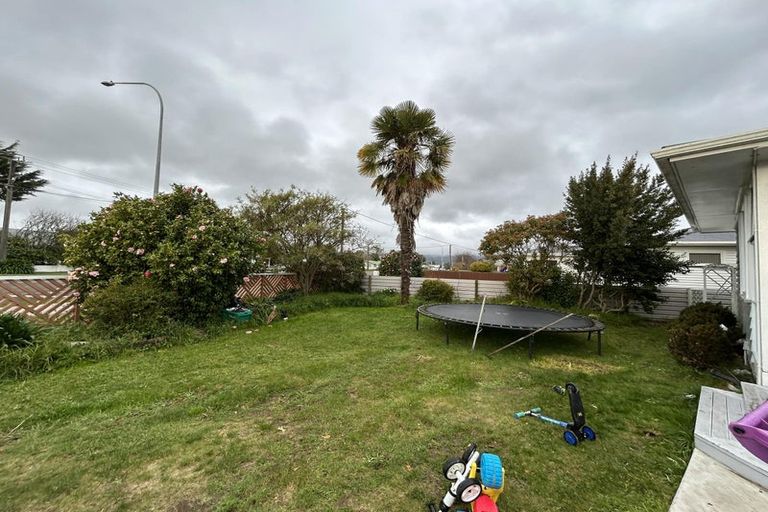 Photo of property in 628/628a Queen Street East, Levin, 5510