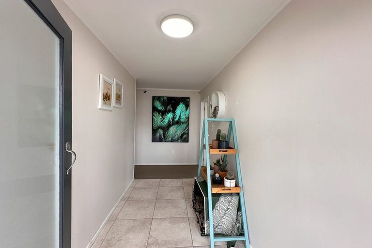 Photo of property in 1/10 Salem Place, Torbay, Auckland, 0630