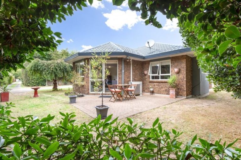 Photo of property in 86b Hall Street, Cambridge, 3434