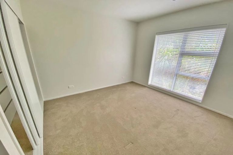 Photo of property in 15 Pitsaw Lane, Silverdale, 0932