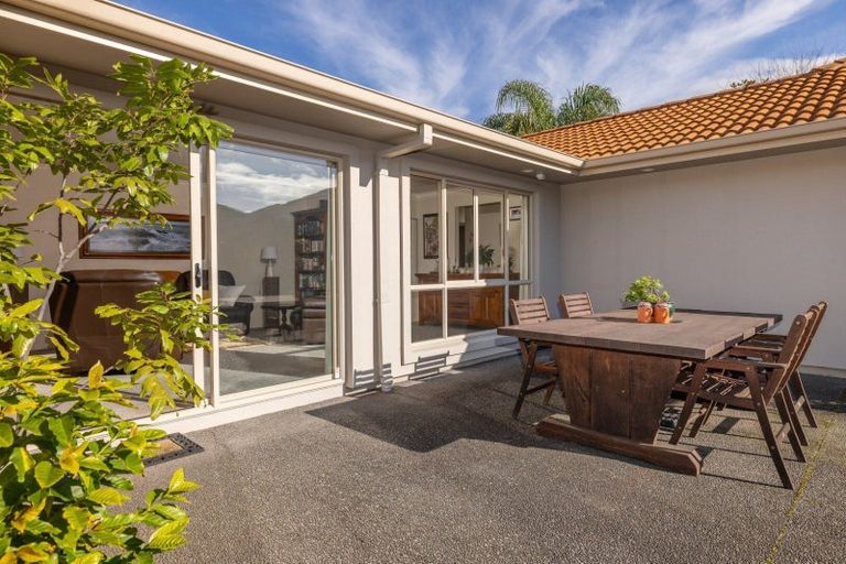 Photo of property in 92 Westmorland Rise, Bethlehem, Tauranga, 3110