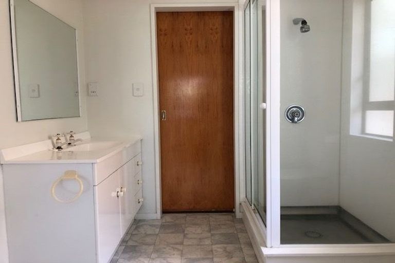 Photo of property in 32 Esmonde Road, Takapuna, Auckland, 0622