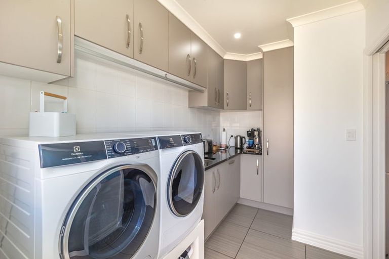 Photo of property in 15 Okarito Avenue, Levin, 5510