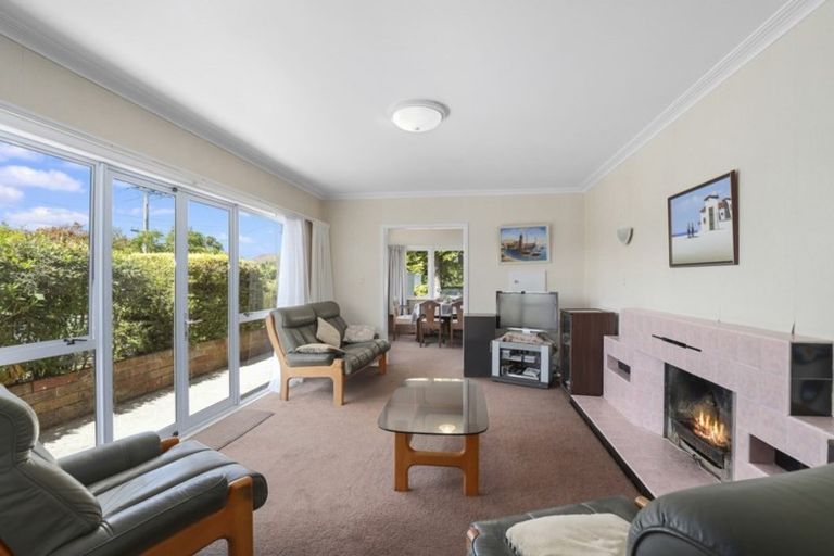 Photo of property in 12 Houchens Road, Glenview, Hamilton, 3206