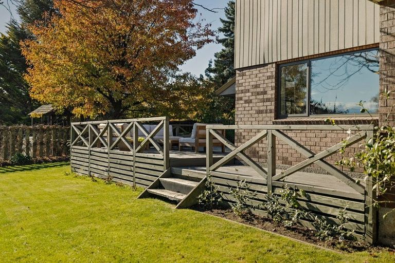 Photo of property in 144 Beacon Point Road, Wanaka, 9305