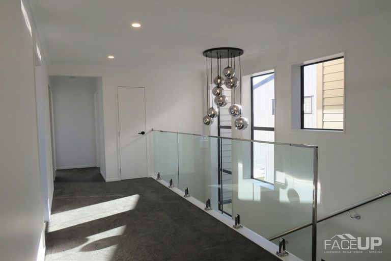 Photo of property in 16 Hea Road, Hobsonville, Auckland, 0616