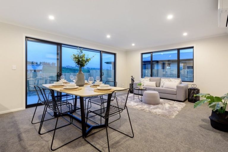 Photo of property in 68 Whakaturou Crescent, Pyes Pa, Tauranga, 3112